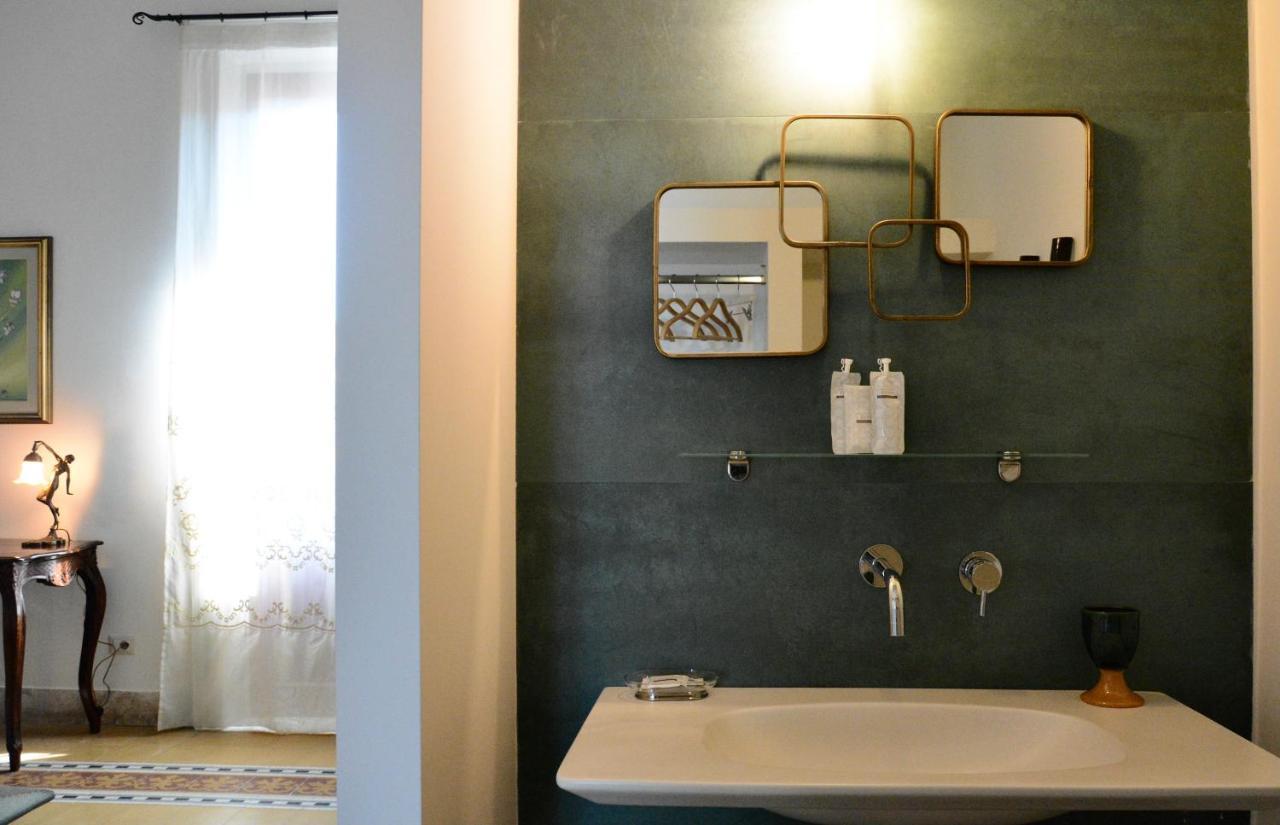 Domus Aleria Deluxe Rooms Sciacca Bagian luar foto