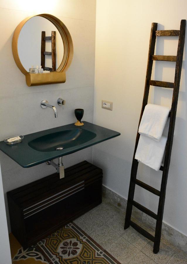 Domus Aleria Deluxe Rooms Sciacca Bagian luar foto