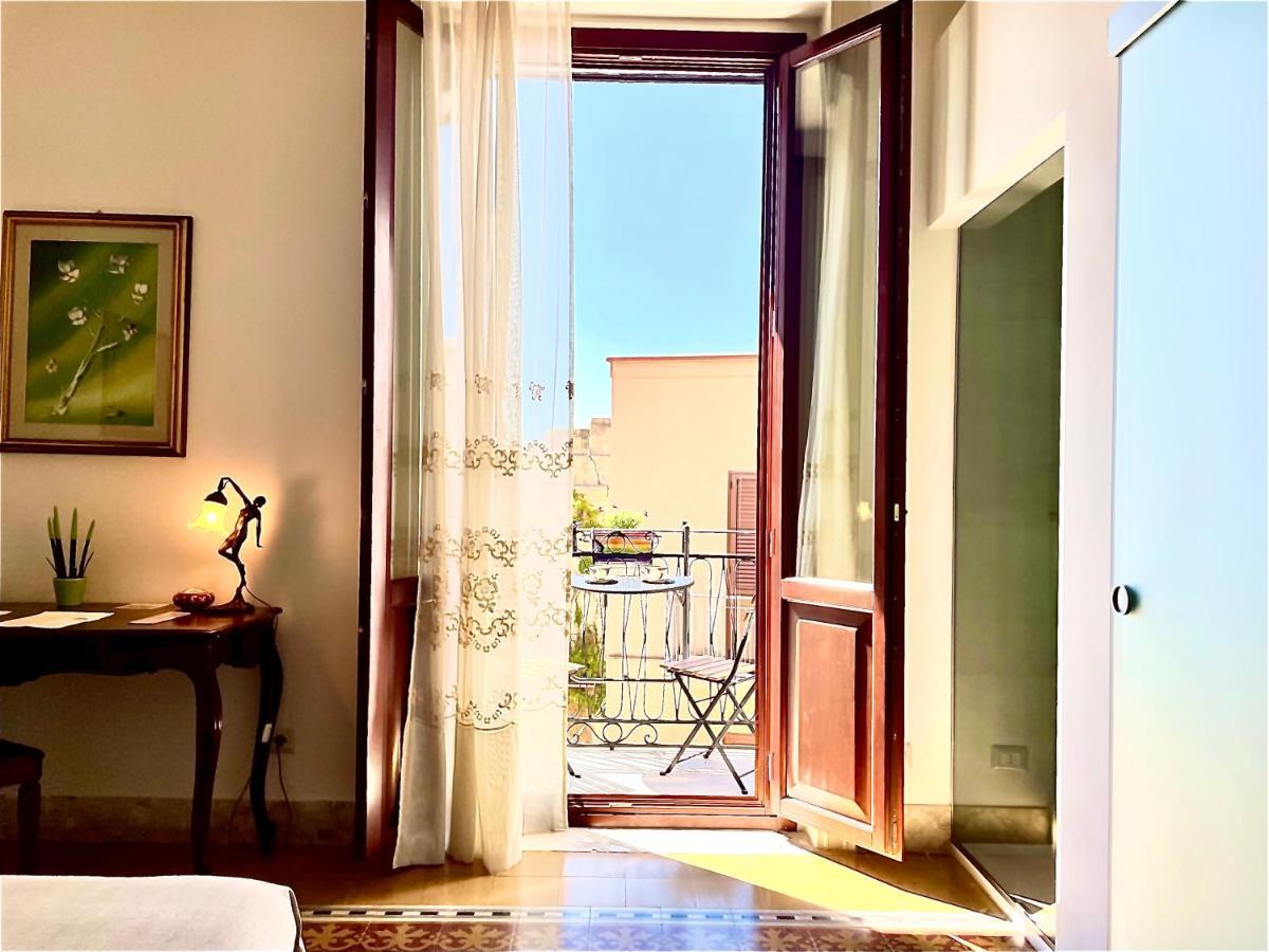 Domus Aleria Deluxe Rooms Sciacca Bagian luar foto